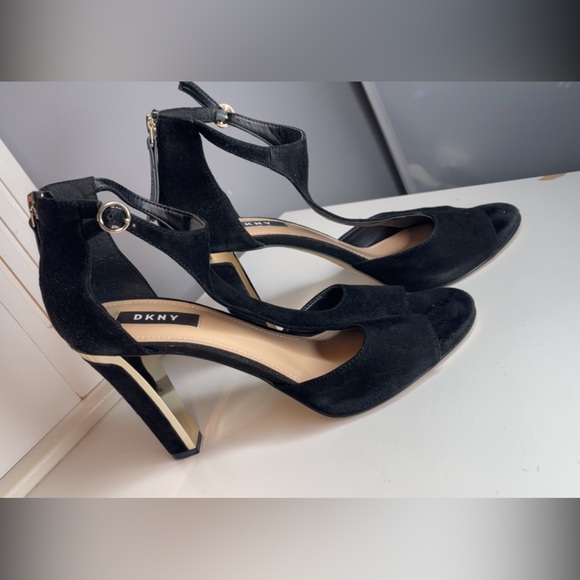 DKNY heels - Picture 1 of 7